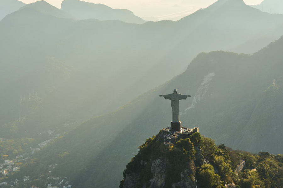 An online expedited passport to visit Brazil