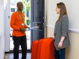 Top Reason To Hire Luggage Delivery Services