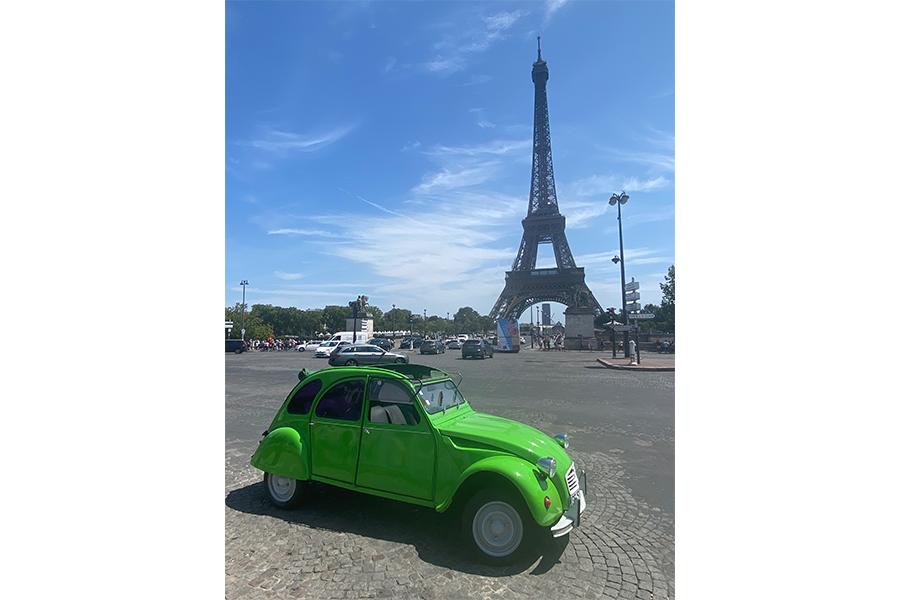 🗼Explore Paris in Style! 🚗 Hop on a Classic 2CV Tour 🚕