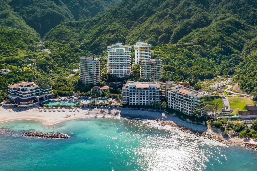 Celebrate Puerto Vallarta in Style: Why a Private Yacht Experience Is the Perfect Luxury Escape