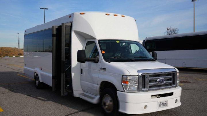 How Much Does a Party Bus Cost in Toronto?