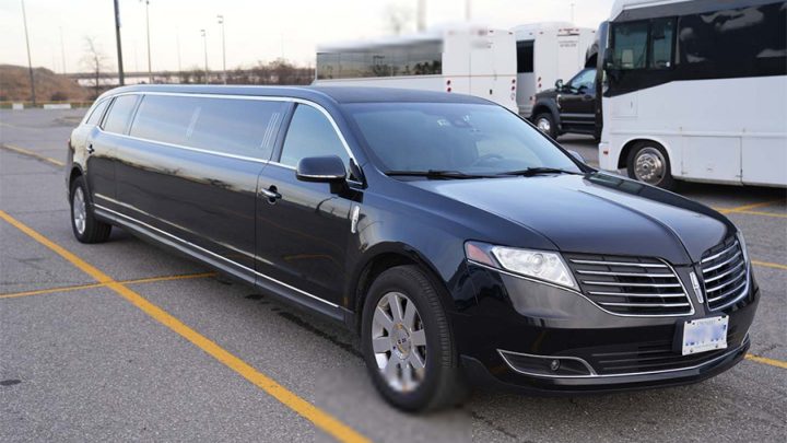 How Much Does a Wedding Limo Cost in Toronto?